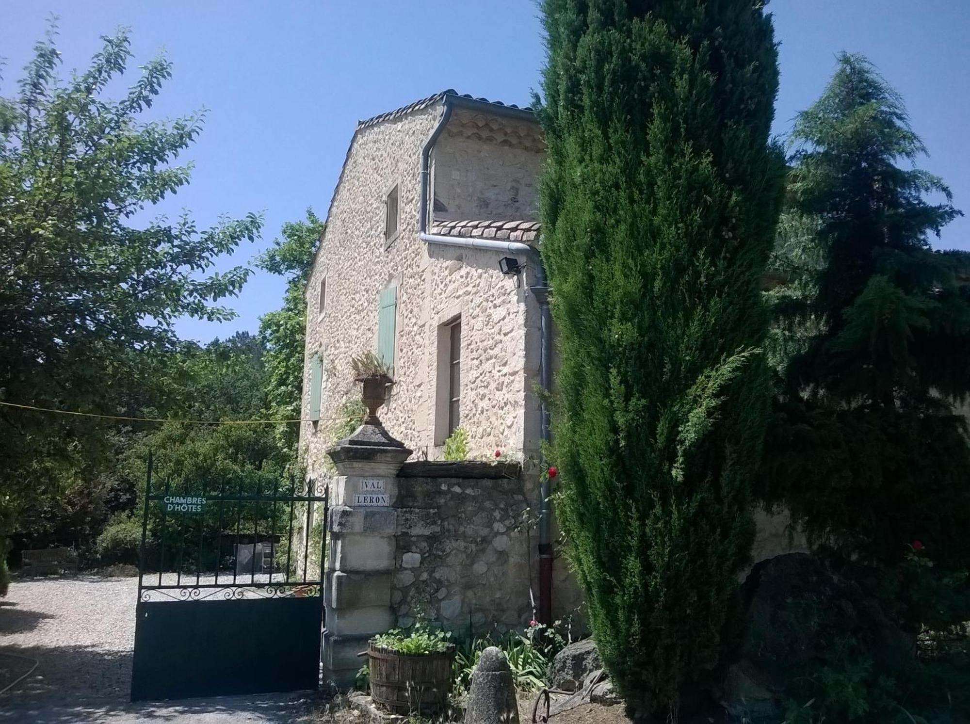 Le Val Leron Bed & Breakfast Valaurie Luaran gambar