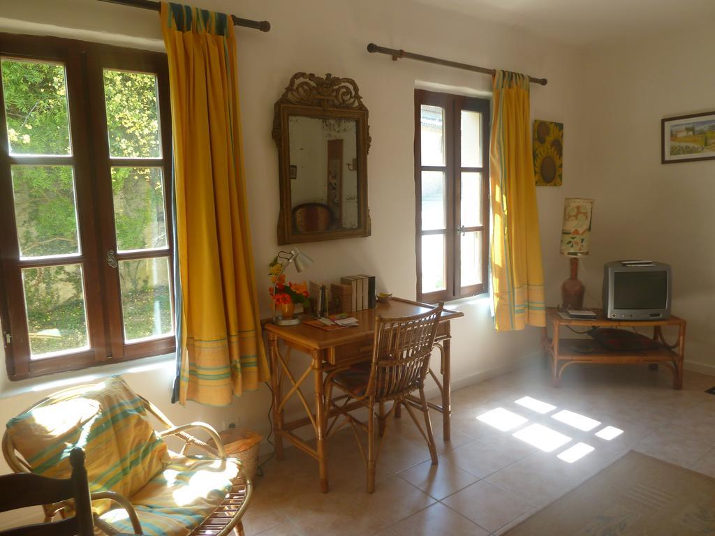 Le Val Leron Bed & Breakfast Valaurie Luaran gambar