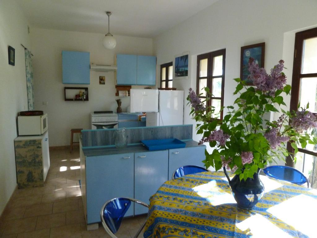 Le Val Leron Bed & Breakfast Valaurie Luaran gambar