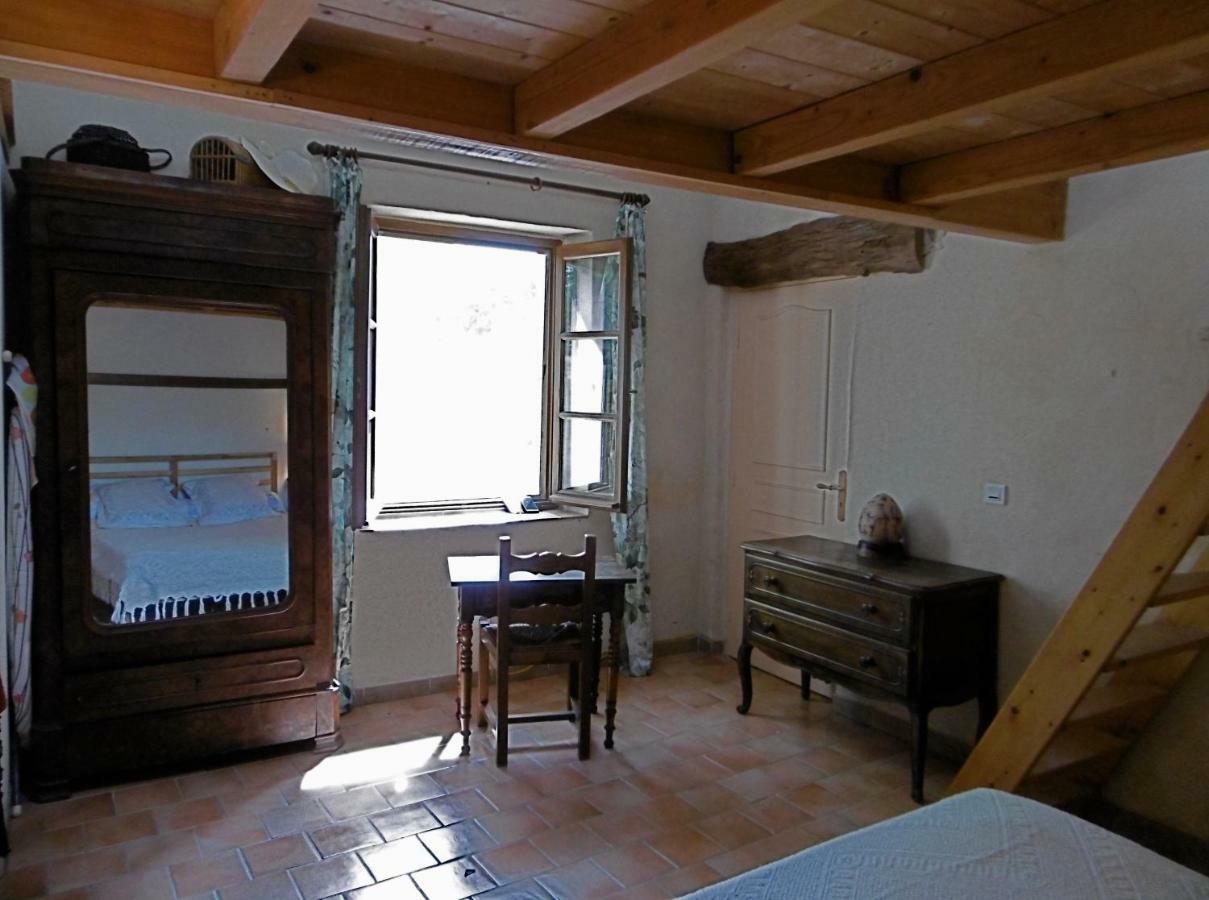 Le Val Leron Bed & Breakfast Valaurie Luaran gambar